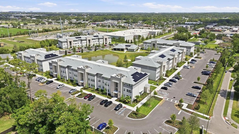 image of a residential area in goldenrod, FL where Prodigy investigative group, inc serves
